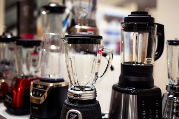 Quels sont les différents types de blenders et lequel choisir selon votre utilisation ?